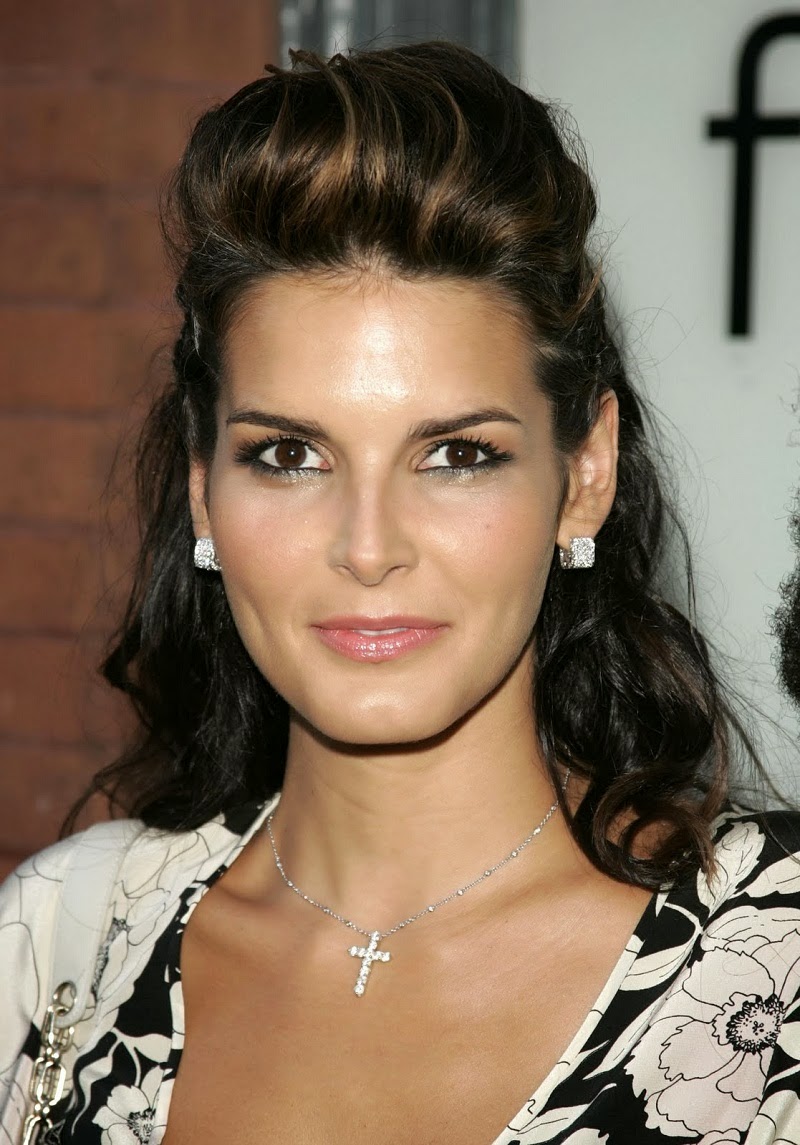 American actress and model Angie Harmon - CGP Gallery