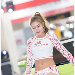 Ji Yeon &ndash; Seoul Auto Salon 2016 Foto 15