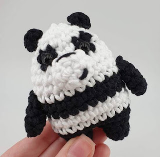 PATRON GRATIS OSO PANDA | SOMOS OSOS AMIGURUMI 46966 🐼