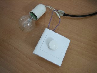 Bombillas de bajo consumo ¿ ahorro o timo ?: o reguladores de luz para las bombillas