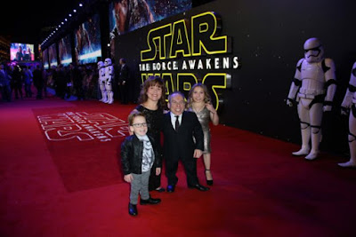 Warwick con su familia en el estreno de ‘El despertar de la fuerza’ (2015) Warwick con su familia en el estreno de ‘El despertar de la fuerza’ (2015)