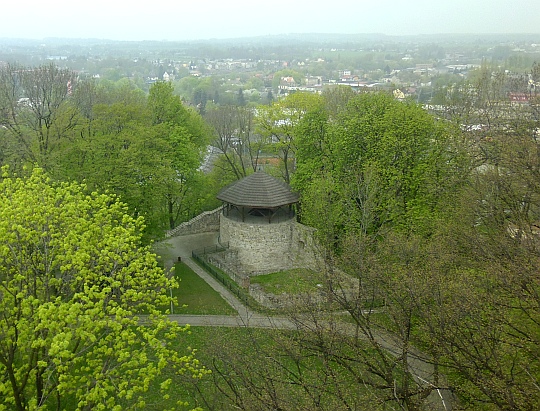 Wieża Ostatecznej Obrony widziana ze szczytu Wieży Piastowskiej w Cieszynie.