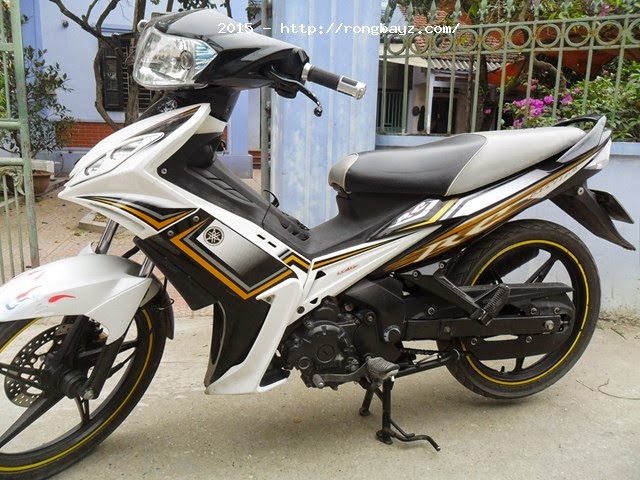 Mua bán xe máy cũ, giá rẻ: Cần bán xe Exciter RC 135cc màu trắng đen