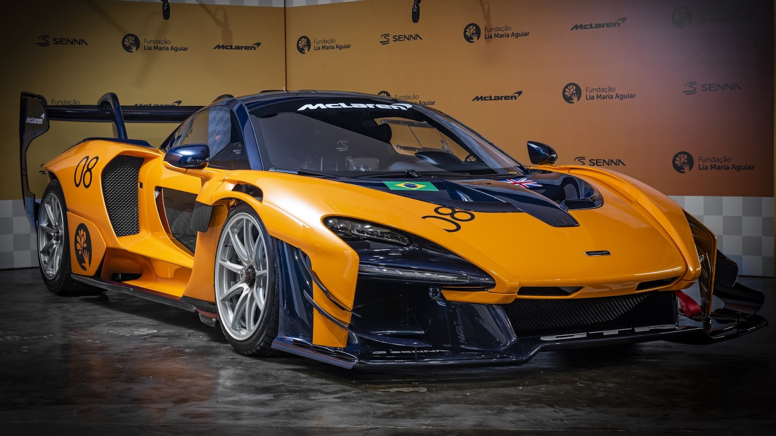Mclaren GTR Wallpaper