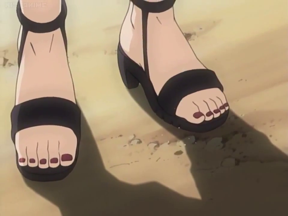 Tsunade feet