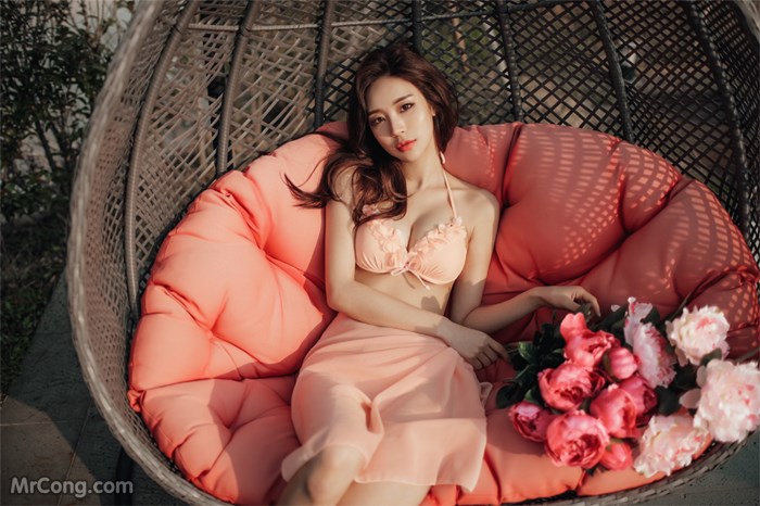 Beautiful Park Da Hyun in sexy lingerie fashion bikini, April 2017 (220 photos) photo 2-3