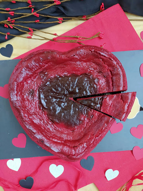 Red Velvet Cheesecake recipe. Receta tarta de queso Red Velvet (terciopelo rojo) Postre San Valentín Rojo Oreo Horno Valentines 14 Febrero Cuca