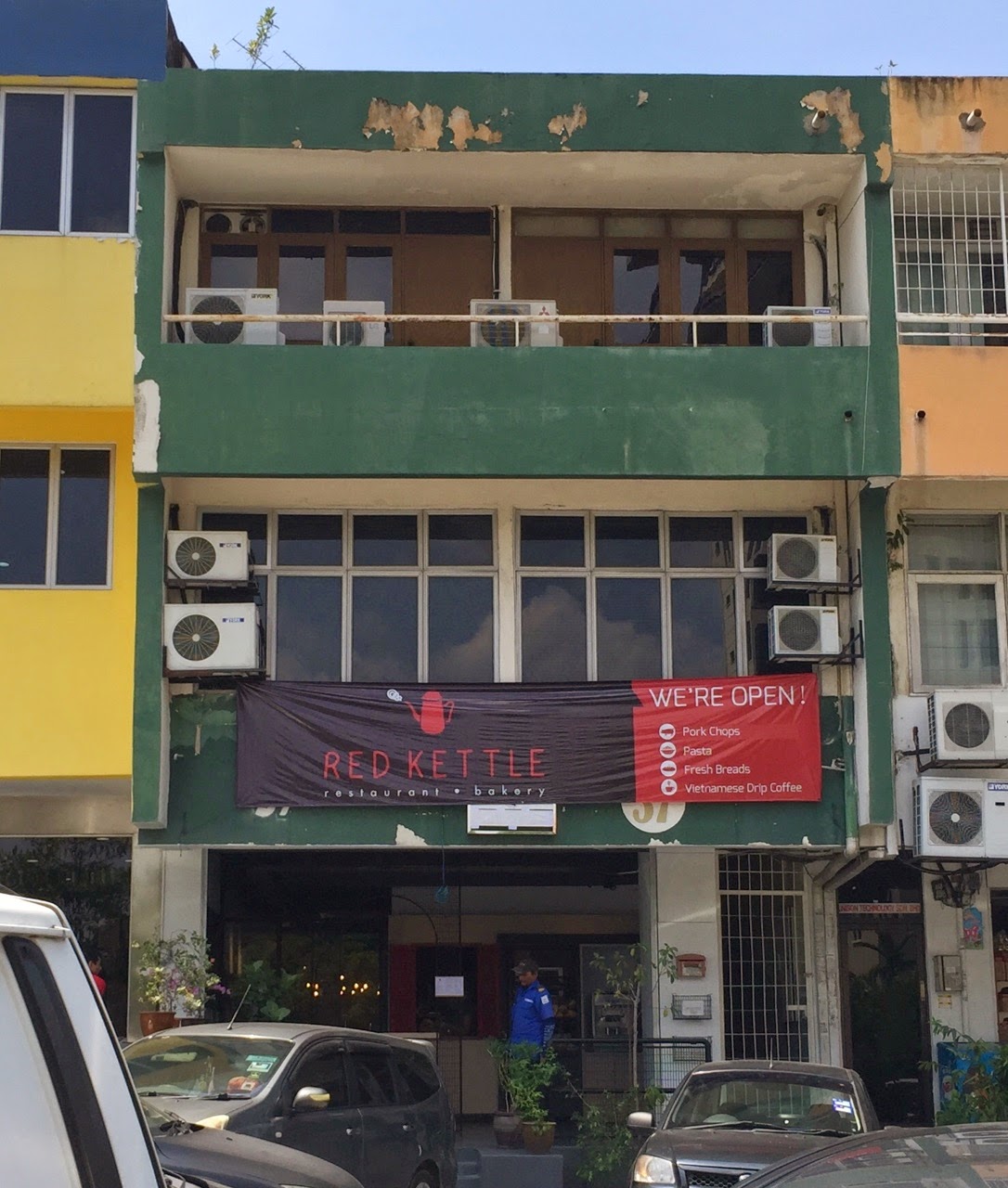 小笼包の疯狂世界 Simple Homemade Food & Breads Red Kettle, Taman Bukit Desa