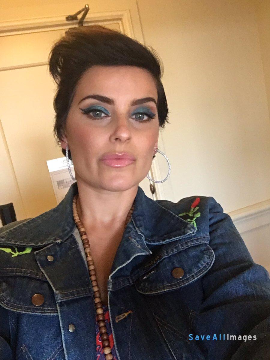 Nelly Furtado On ELLE QUEBEC Magazine - Timbaland Page // #1 Fansite