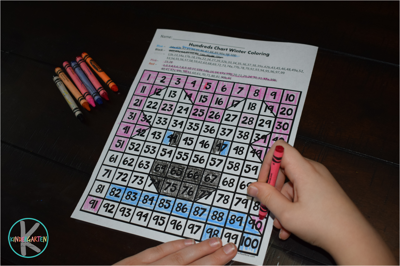 FREE Hundreds Chart Winter Coloring