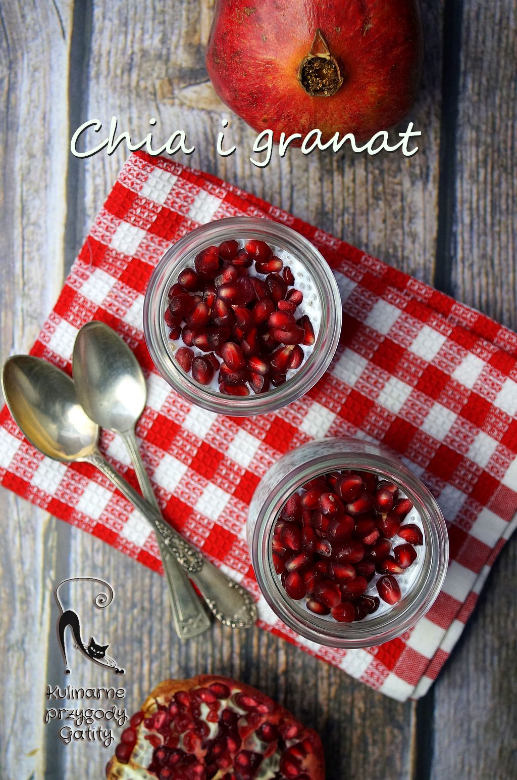 Zdrowe śniadanie pudding chia z granatem