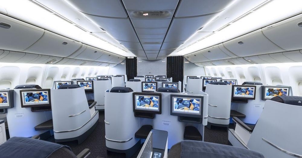 New Boeing 777-200 Interior Photos