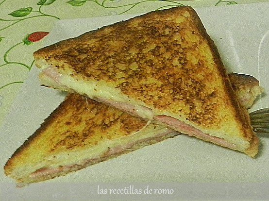 "Sandwich mixto"