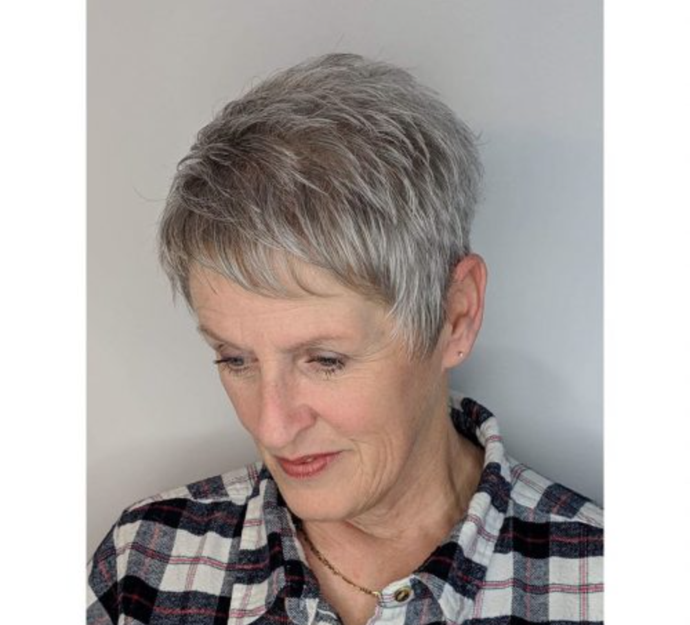 pictures of older women's short haircuts