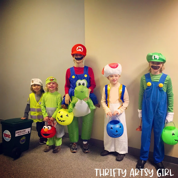 Thrifty Artsy Girl: Take Out the Trash: DIY Toddler Sized Wheeled Trash ...