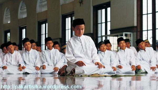 Blog Masjid Nurussyams Pentingnya Sholat  Berjamaah