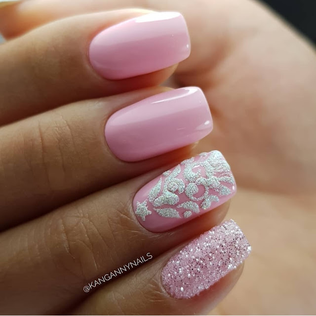 Cute acrylic nail color ideas