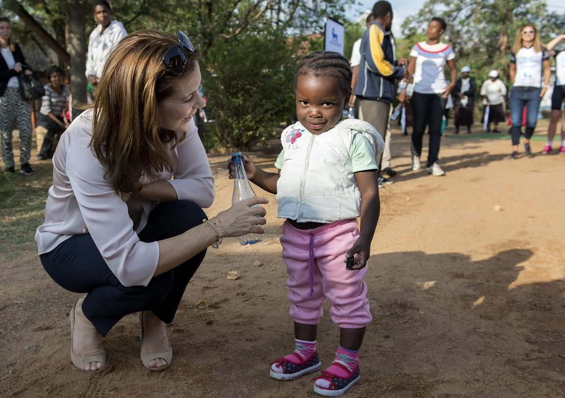 Crown Princess Mary and the Minister for Trade and Development began visit to South Africa.