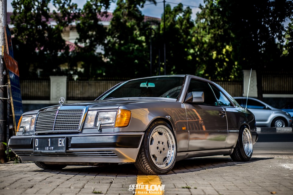 Mercedes hammer. Mercedes w124 Coupe. Мерседес w124 купе. Mercedes w124 Coupe Tuning. Mercedes Benz w124 Coupe.
