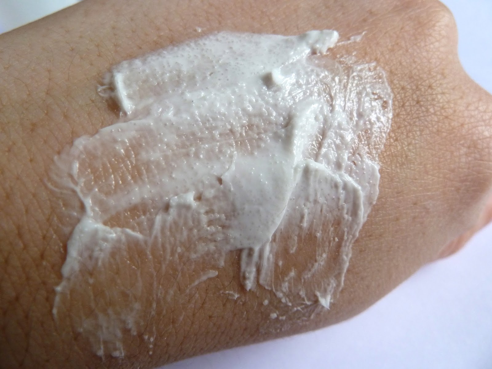Magic's in the Make Up Review Liz Earle Gentle Face Exfoliator