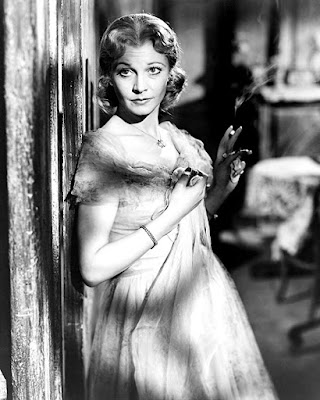 A Streetcar Named Desire 1951 Vivien Leigh Image 3