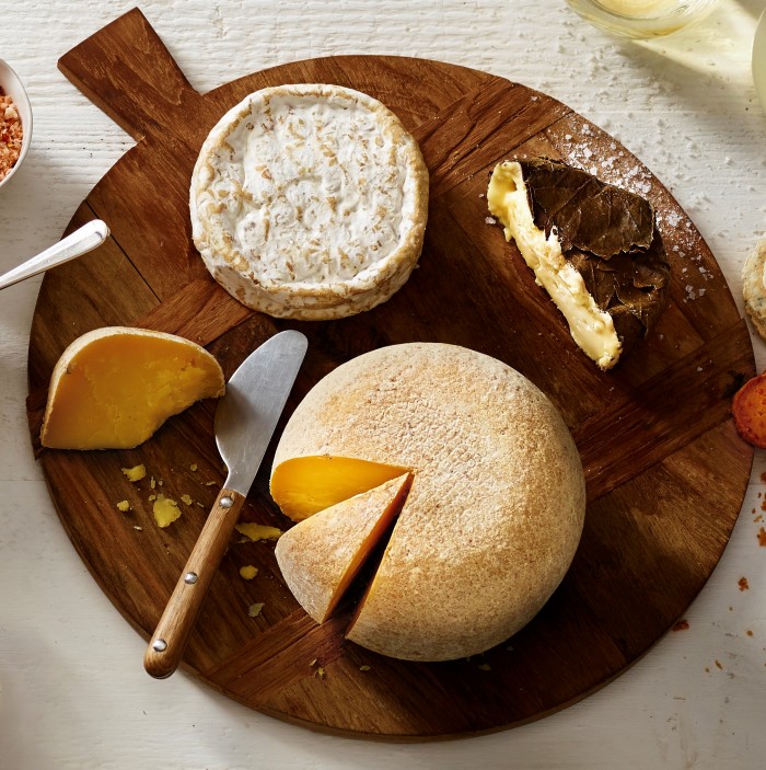 Gourmet on the Road Travelling, eating and drinking with Winsor Dobbin