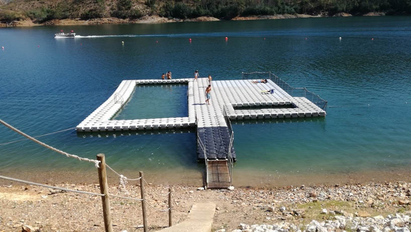 Piscina Flutuante da Castanheira