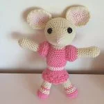 http://lucykatecrochet.com/crochet-mouse