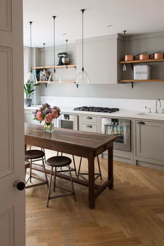 Trend Alert: Kitchen Tables Replacing Kitchen Islands - Harlow & Thistle