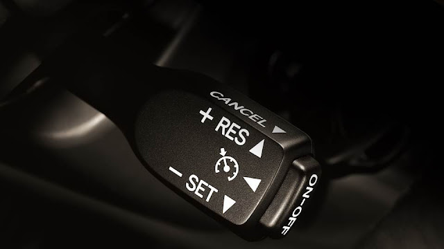 Toyota Etios Automático Platinum - Piloto Automático