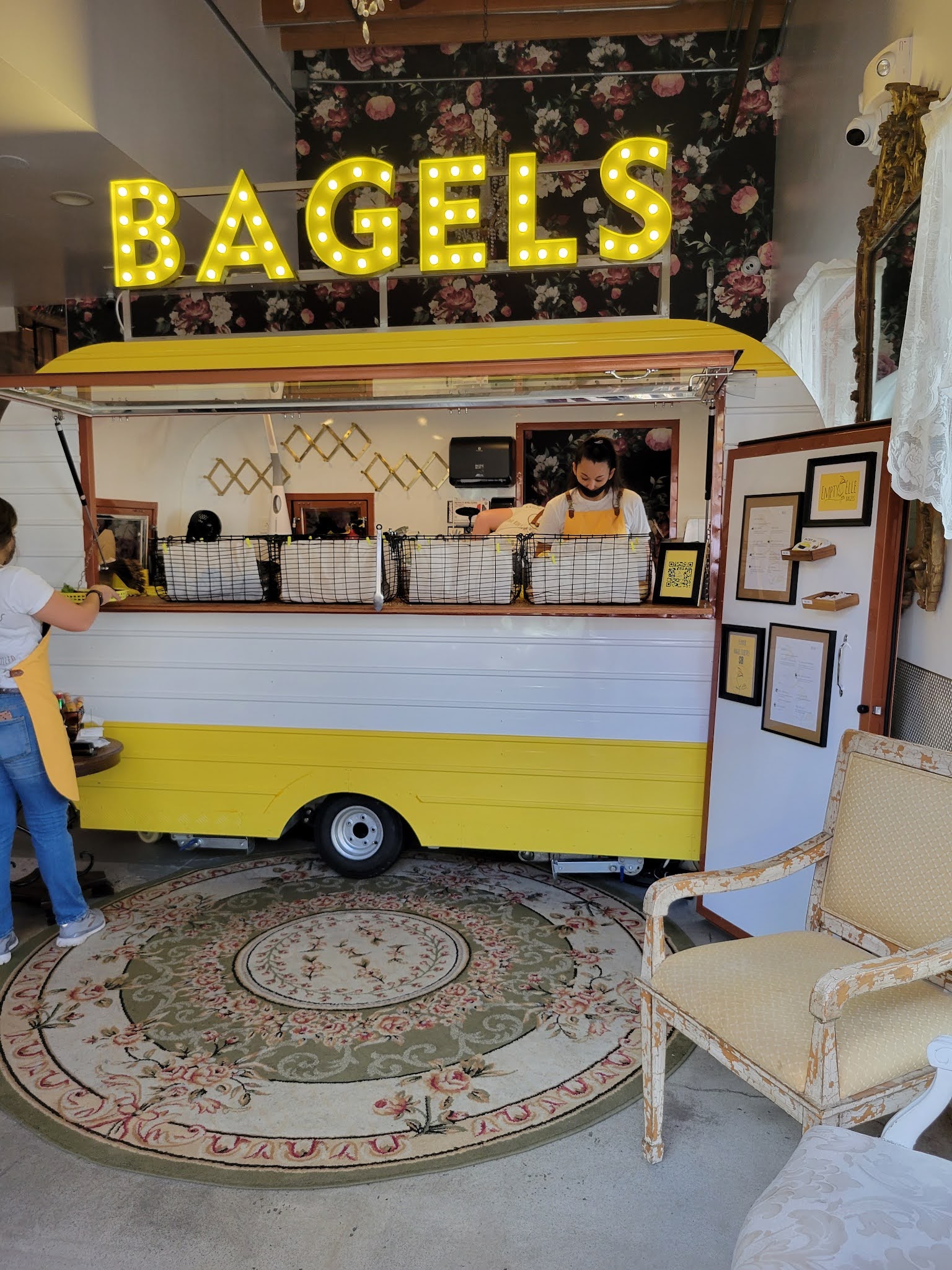 Empty Elle Bagel & Elvin's Bakery