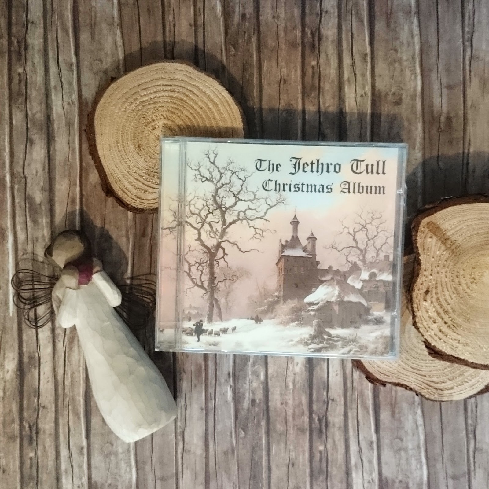 Lucciola [Music Monday] The Jethro Tull Christmas Album