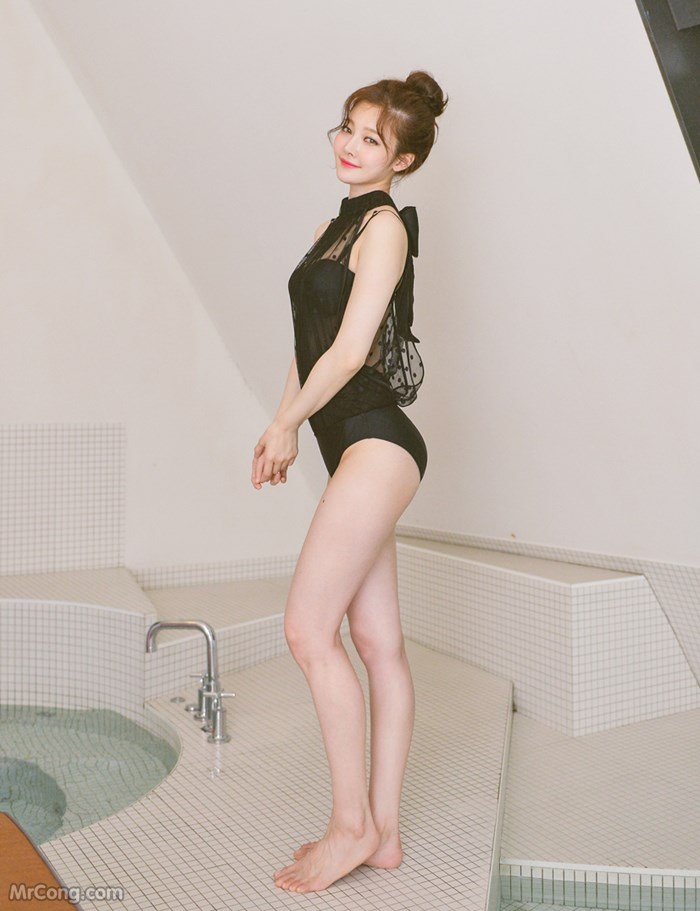 Kim Hee Jeong beauty hot in lingerie, bikini in May 2017 (110 photos) photo 6-0