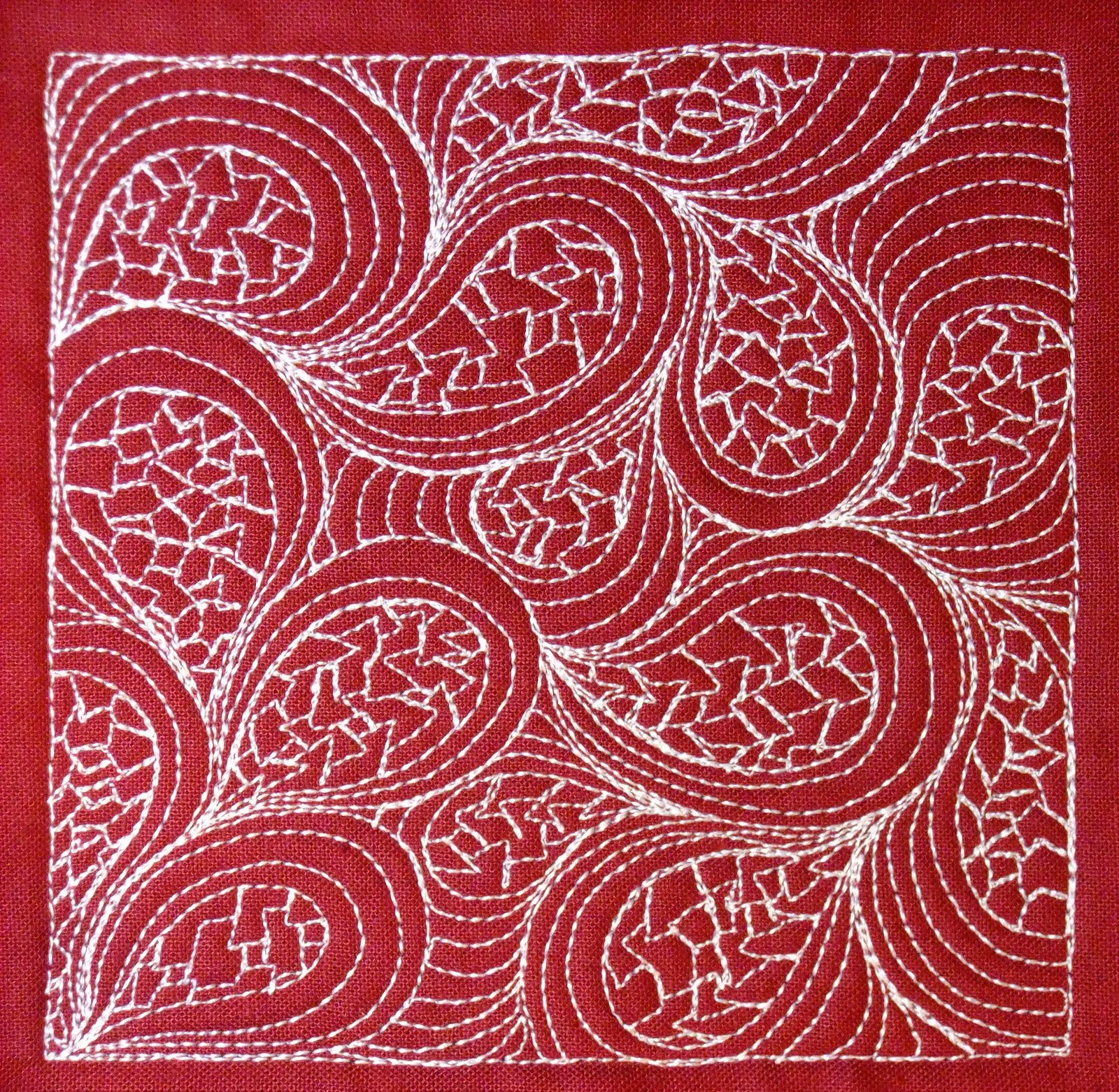 The Free Motion Quilting Project: Day 341 - Cracked Paisley