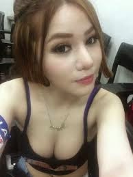 http://lembaranx.blogspot.com/2015/03/perselingkuhan-dokter-dengan-suster.html