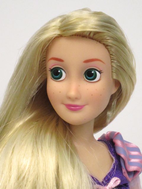 A Quick Look at the New Rapunzel Doll from the Disney Store | The Toy ...