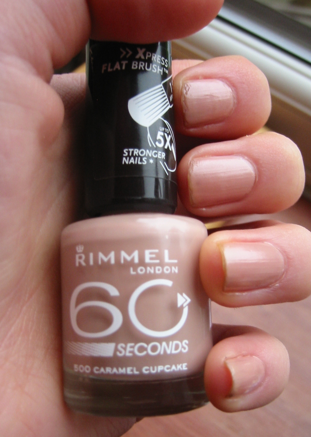 ariella NailsRimmel caramel cupcake