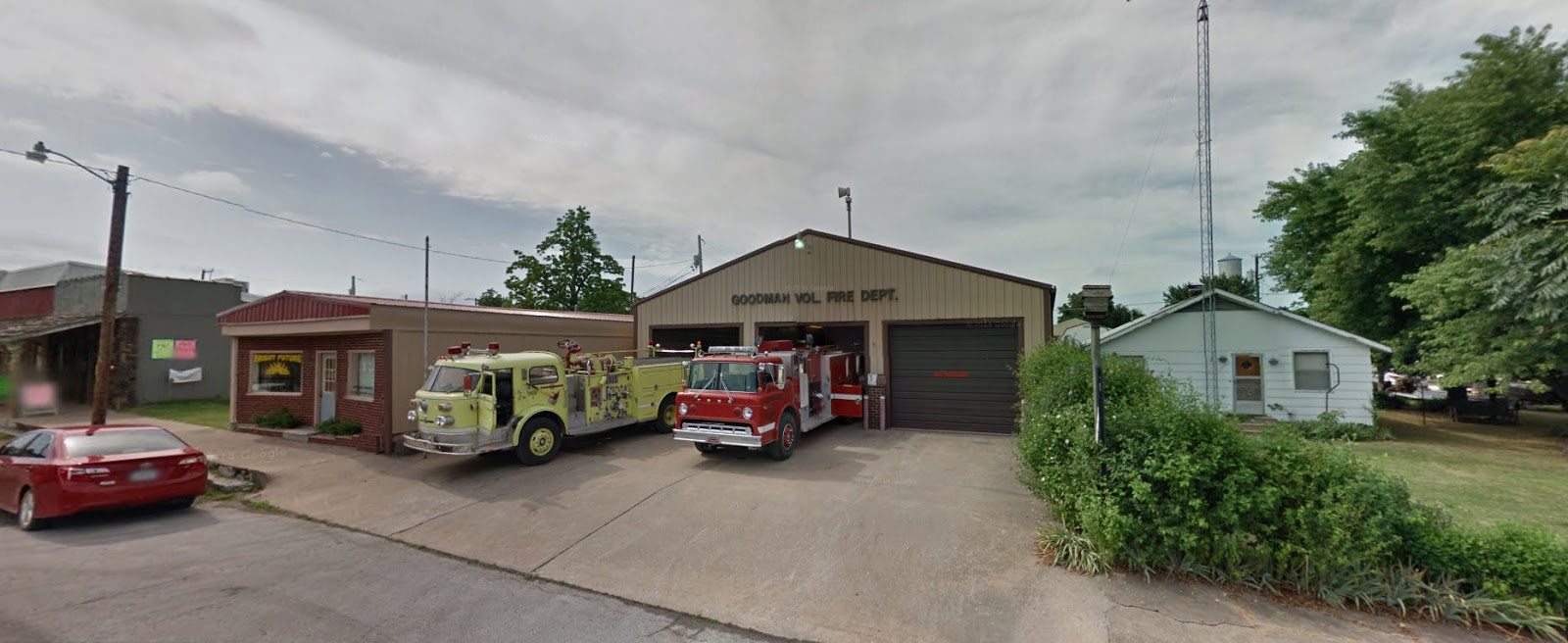 Capt. Spaulding's World Possible Tornado Strikes Goodman MO