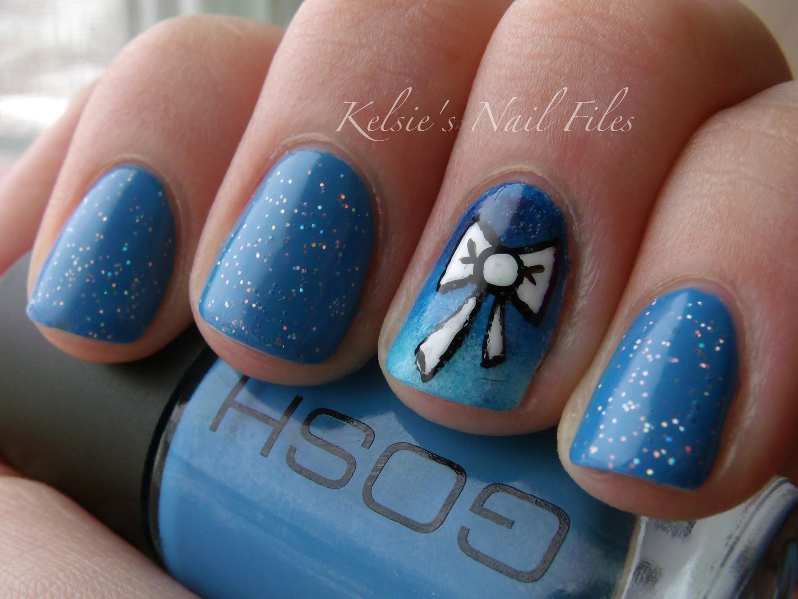 kelsie's nail files: Gradient and a bow for rebeccalikesnails