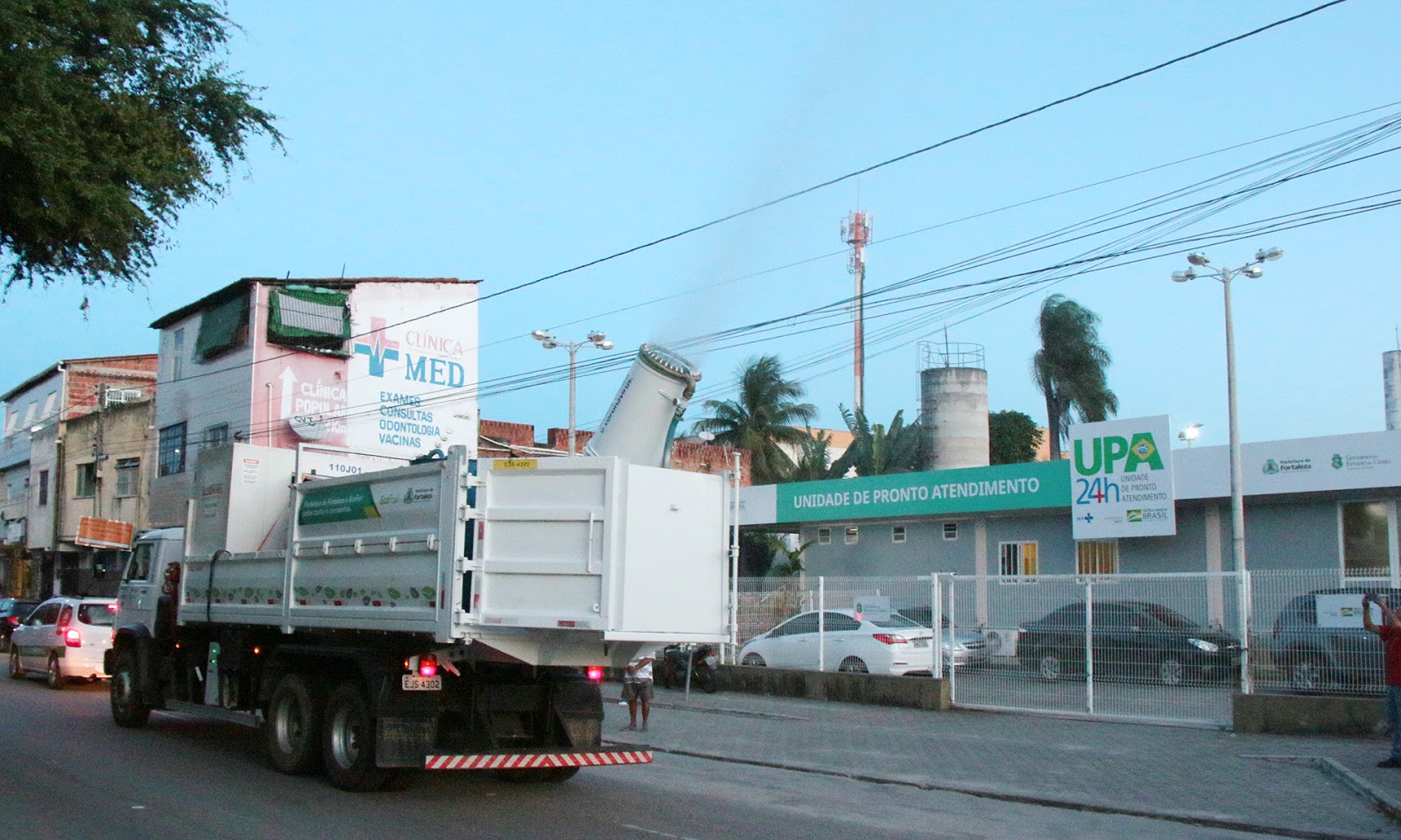 Pin de Jackson Almeida Sousa em caminhões  Fotos de caminhão rebaixado,  Caminhões grandes, Imagens de caminhão
