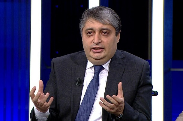 Gazeteci Nasuhi Güngör kimdir? kim? aslen nerelidir? kaç yaşında? biyografisi ve hayatı hakkında kısa bilgi. Gazeteci Nasuhi Güngör kimdir? kim? aslen nerelidir? kaç yaşında? biyografisi ve hayatı hakkında kısa bilgi.