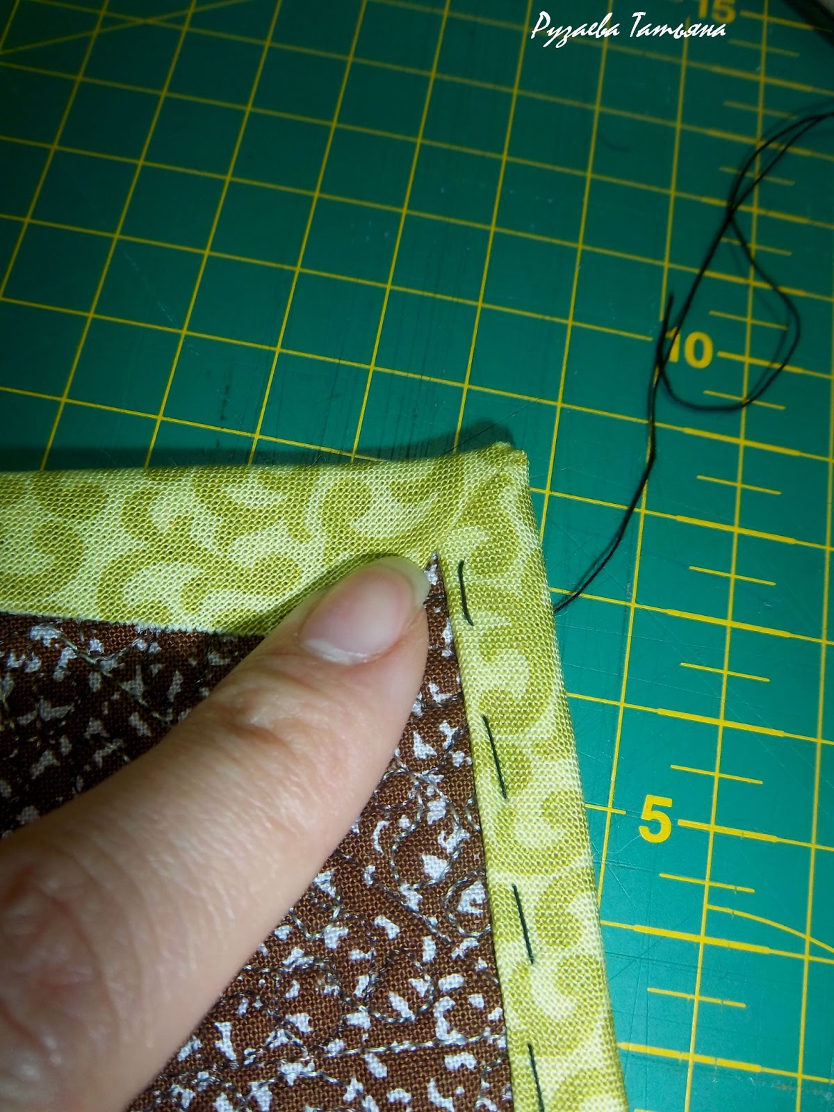 Пришить косую бейку к шторе. Обшить косой бейкой. Обтачка горловины. Косая бейка для прихватки. Обработать угол косой бейкой.