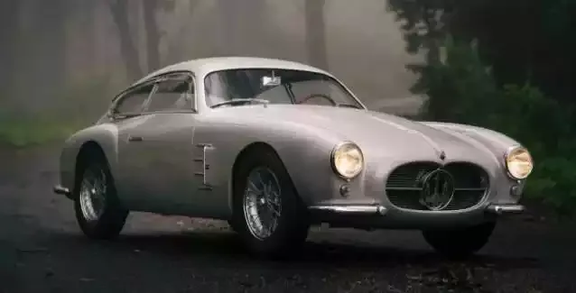 Στο σφυρί μία σπάνια χειροποίητη Maserati του 1956