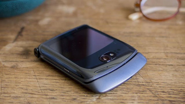 Motorola Razr 5G Review