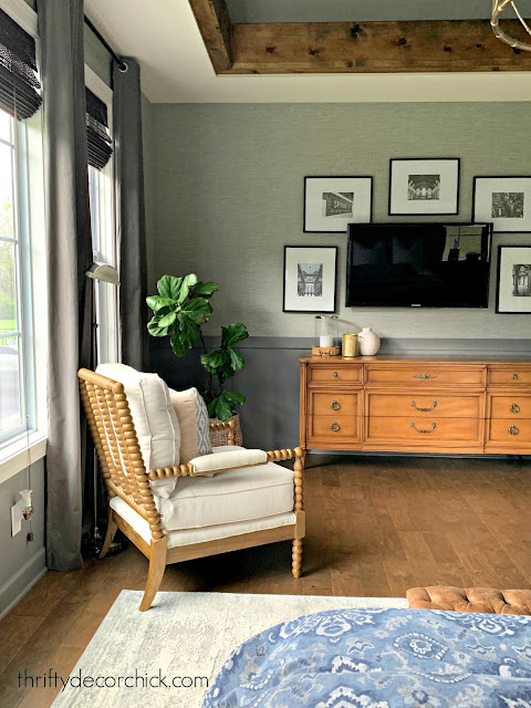 gray room gray grasscloth wallpaper 