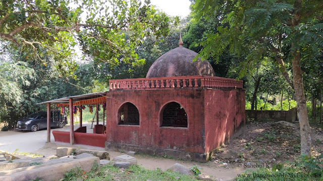 Graves of Hazrat Majlish Abdullah Khan