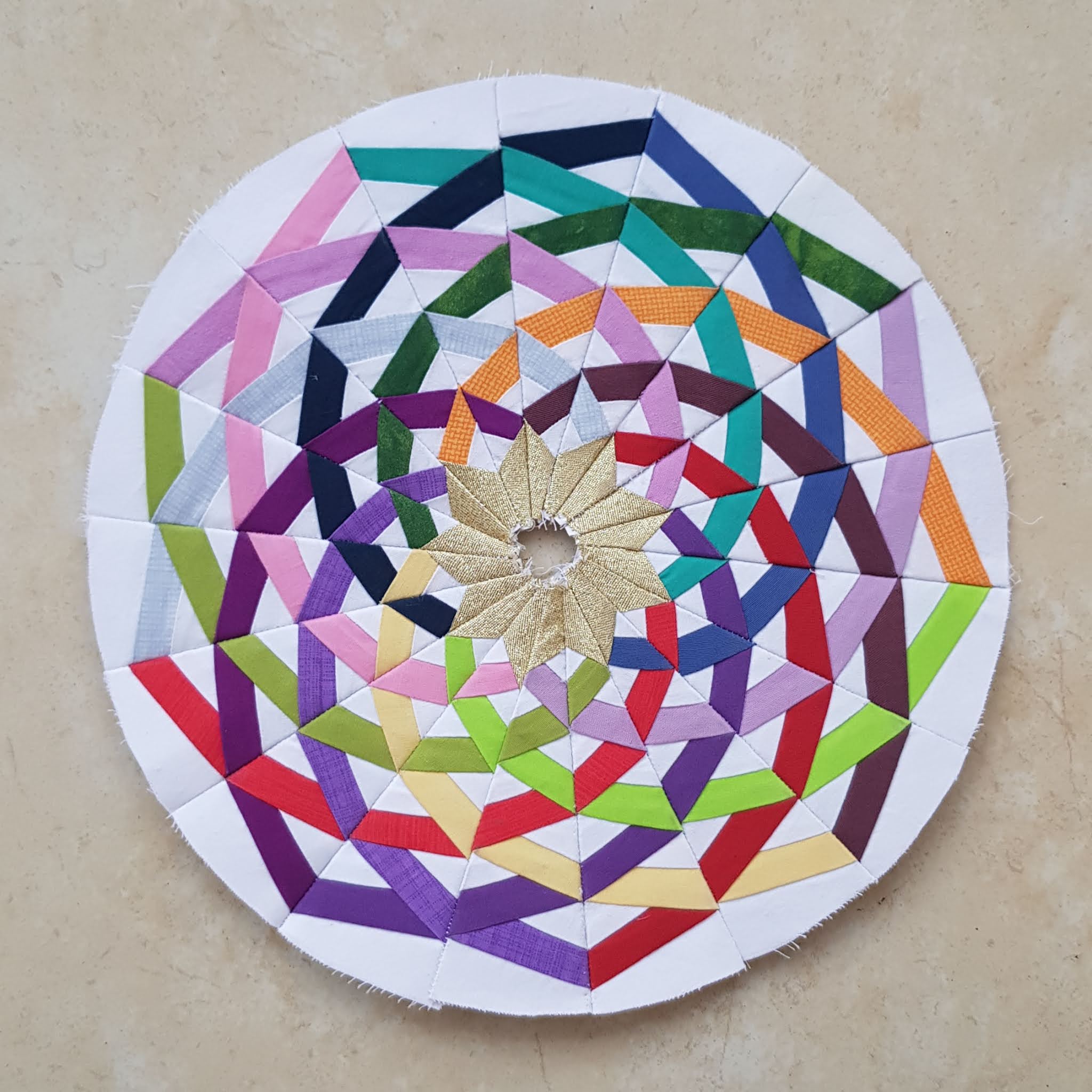 dancing ribbon quilt All about patchwork and quilting