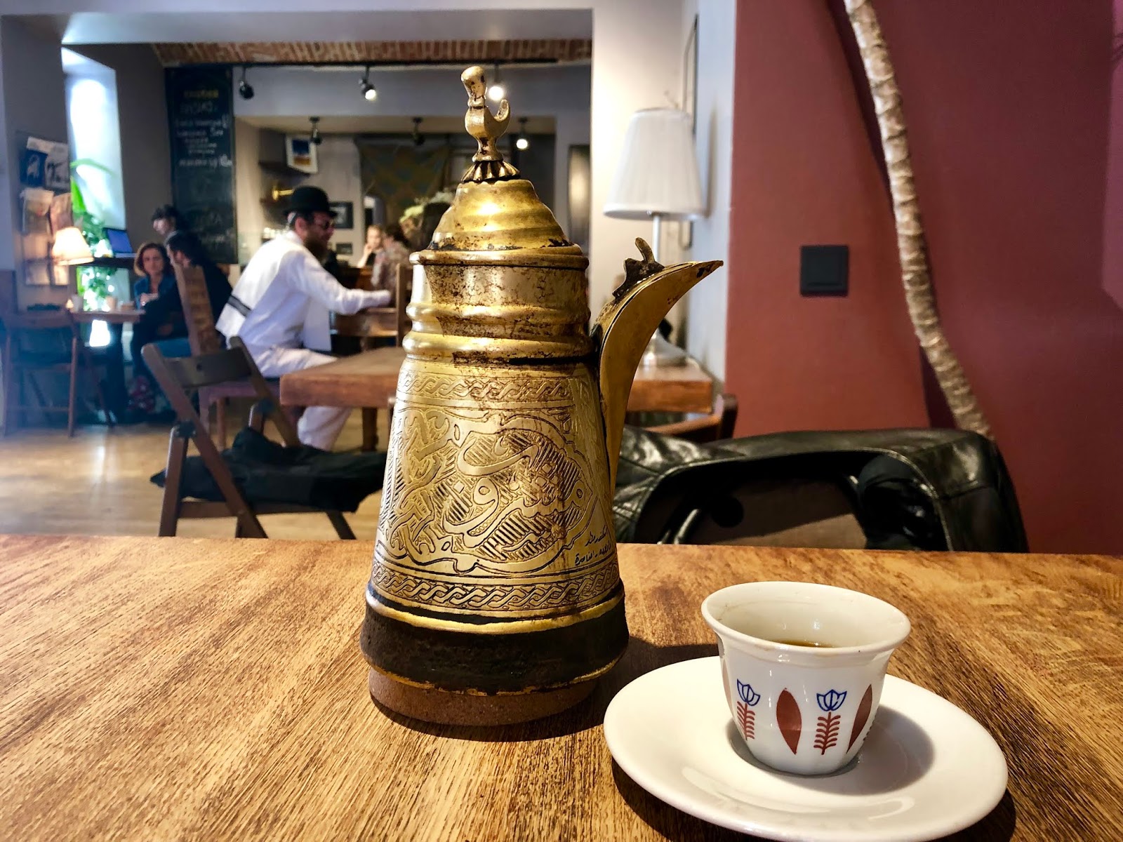 Kahve Bahane 50 Bir Tutam Karınca