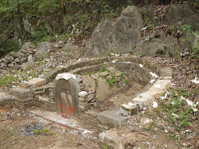 Chinese-style tomb on Pingfeng Hill in Yunfu, Guangdong