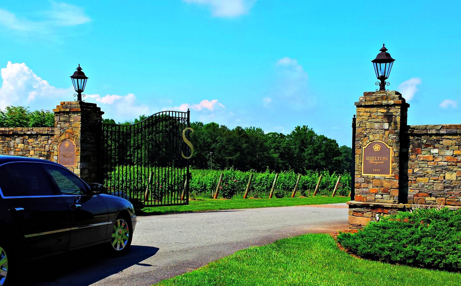 NC Yadkin Valley Getaway Shelton Vineyards and Grassy Creek Vineyard